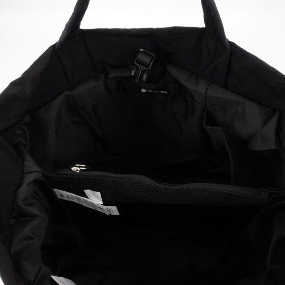 Lululemon On My Level Bag 2.0 19L Black OS - Picture 10 of 13